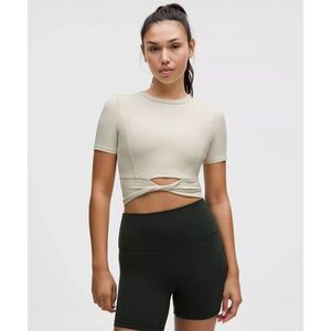 Lululemon Cropped Nulu Twist-Hem Short-Sleeve Shirt | Bone | 6 | NWT